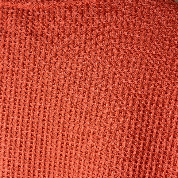 LL Bean Men’s waffles pullover sweatshirt XS distressed orange - Picture 5 of 6